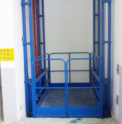 導(dǎo)軌式簡易貨梯 導(dǎo)軌式簡易貨梯