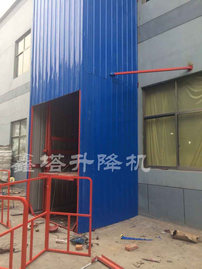 室外安裝的導軌式升降貨梯 室外安裝的導軌式升降貨梯