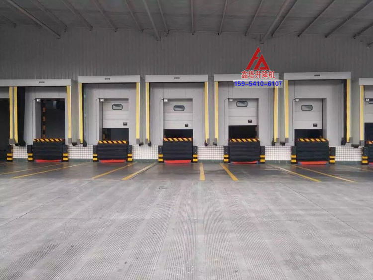 倉庫裝卸平臺在成都蒙牛分公司安裝完畢 倉庫裝卸平臺在成都蒙牛分公司安裝完畢